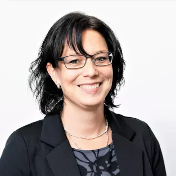 Schwarz Sandra